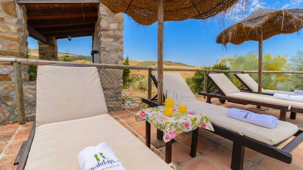 Casa Rural El Guindo มาลากา ภายนอก รูปภาพ