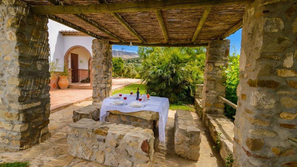Casa Rural El Guindo มาลากา ภายนอก รูปภาพ